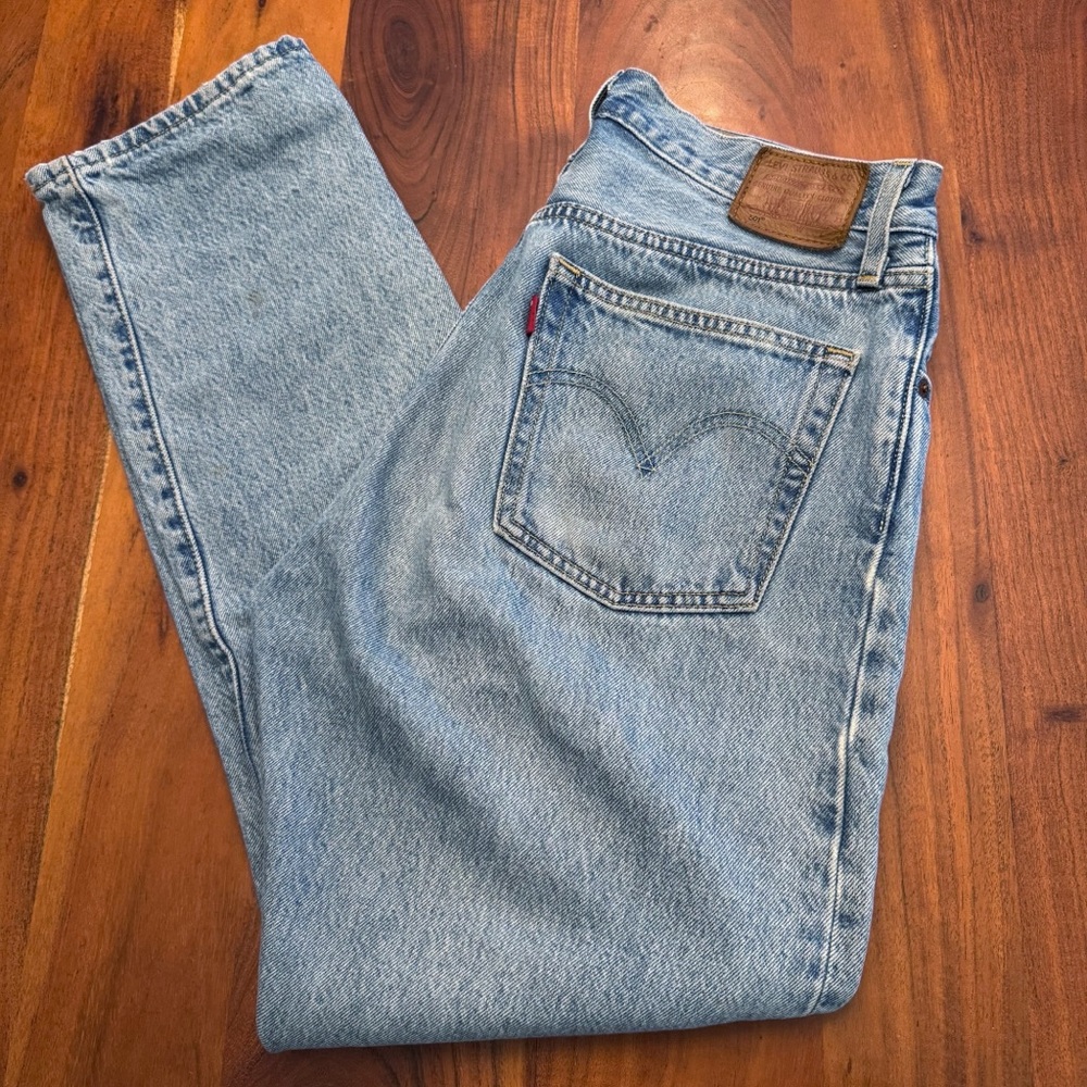 Levi’s 501 Original Light Washed Denim Casual High Rise Jeans 31 Inches Waist. - Picture 3 of 16